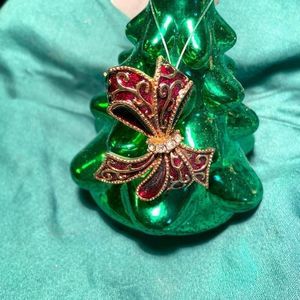 Beautiful red ribbon pendant